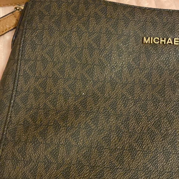 Michael Kors bag - Picture 8 of 8
